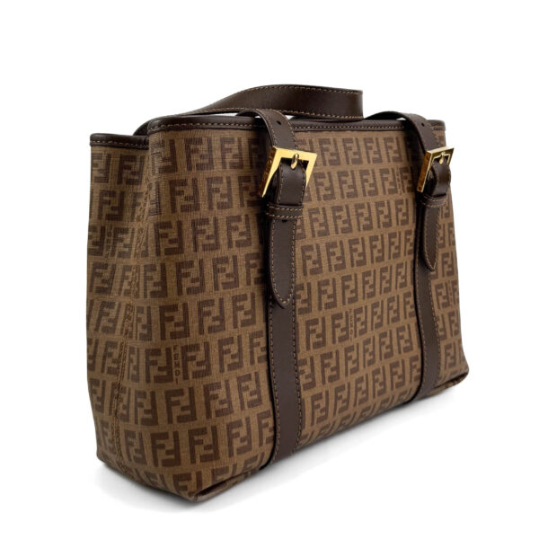 Borsa shopping Fendi Runaway in tela monogramma FF con finiture in pelle e finiture dorate.