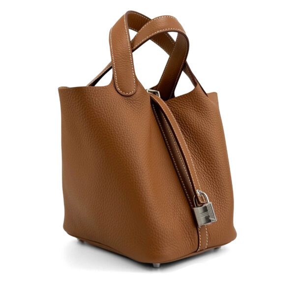 Borsa Hermès Picotin 18 in pelle Clemence oro con finiture Palladium.